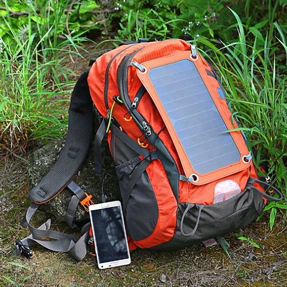 7 Advantages of Buying a Solar Backpack 7 Advantages of Buying a Solar Backpack